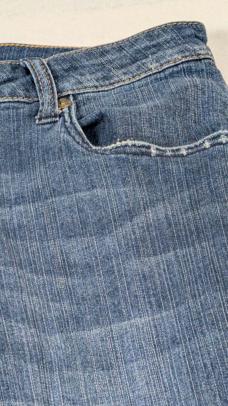 KUT From The Kloth Katy Mid Rise Boyfriend Jeans Medium Wash Stretch Denim 10 - Picture 4 of 15